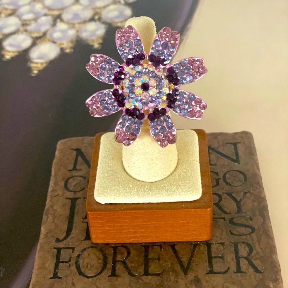 Floral Crystal Ring